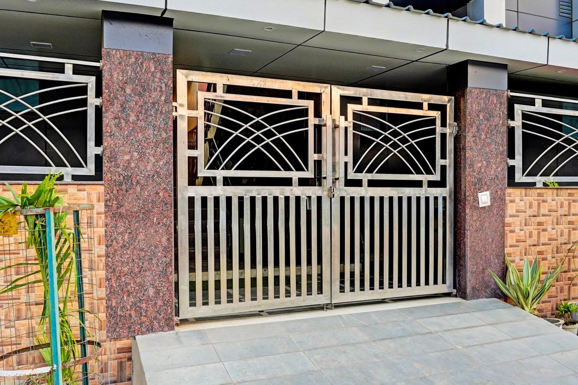 Hotel O Greno House Near Pvr Ansal Plaza Greater Noida Kültér fotó